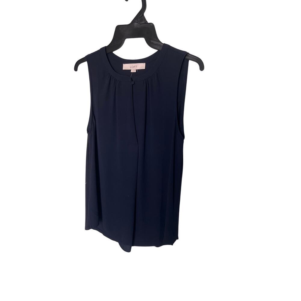 Loft NWT Women’s Black Swing Top Size XS.
